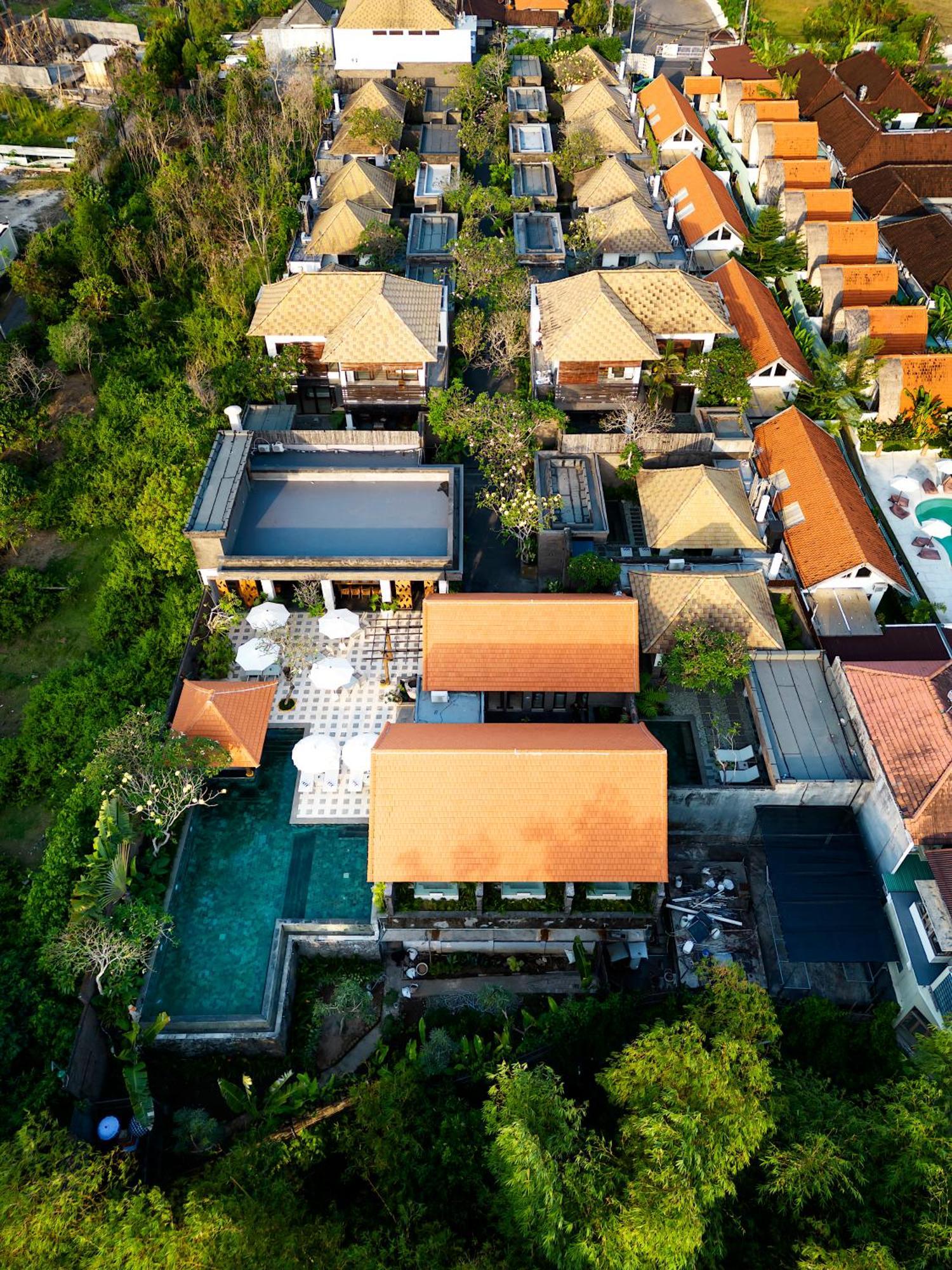 Adepa Resort Kerobokan  Exterior photo
